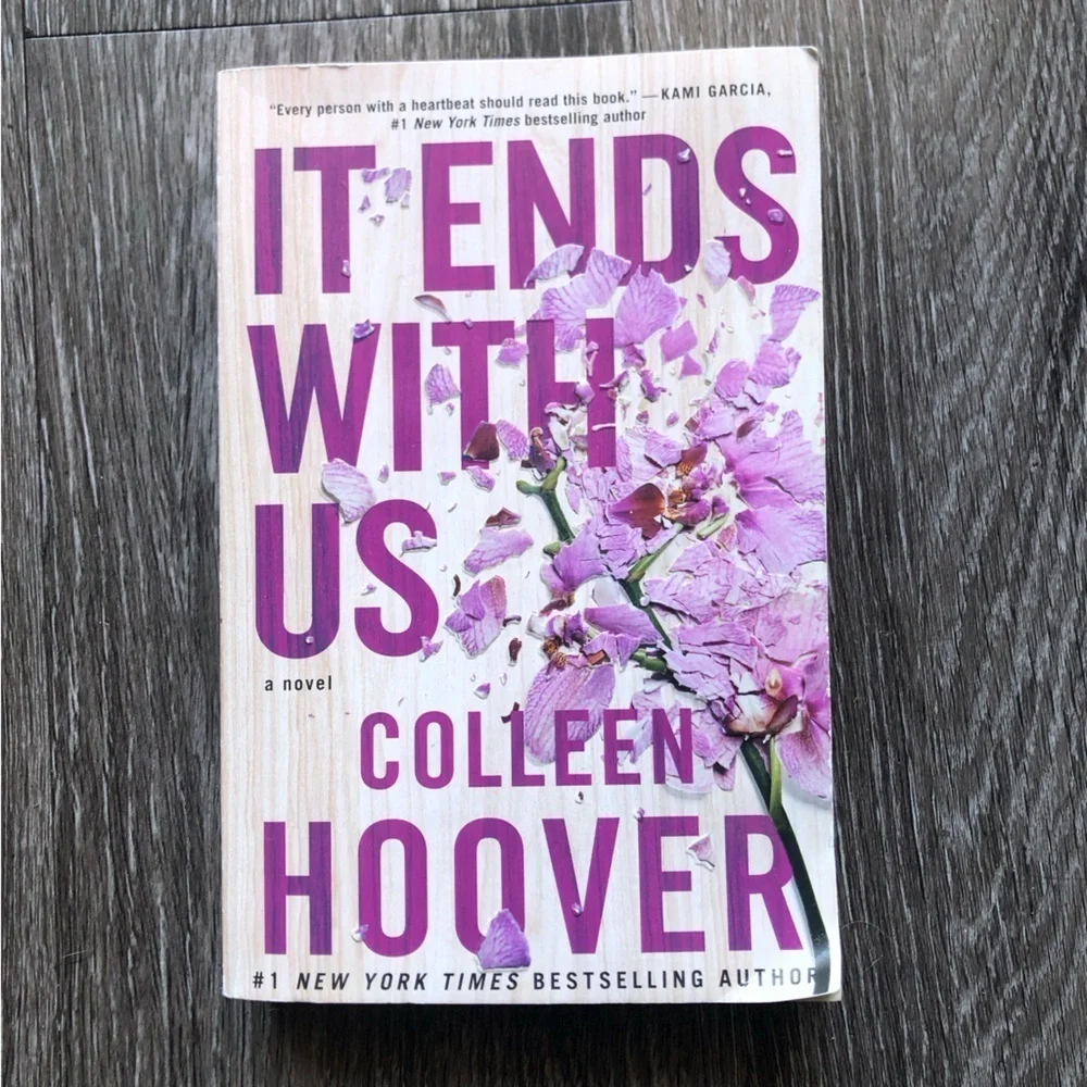 Colleen Hoover 